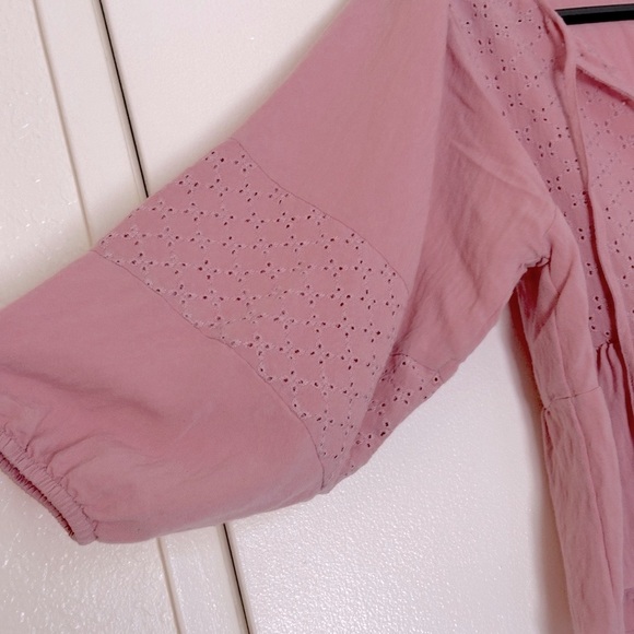 Z Supply Celeste Mauve Eyelet Blouse Cottagecore Coastal Bohemian - Picture 6 of 9